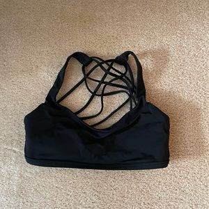 Lululemon free to be wild bra